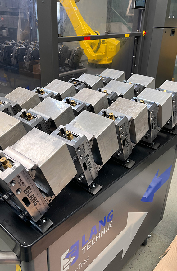 Schraubstock-Magazin für die CNC-Automation
